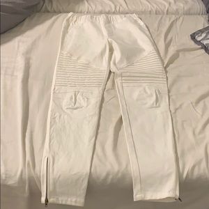 White stretchy pants sz med excellent condition